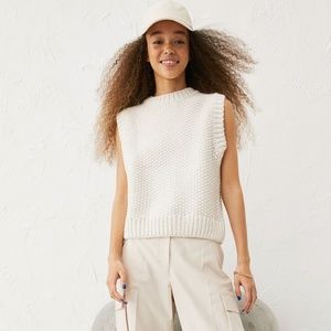 NWT H&M Knit Sweater Vest - Ivory